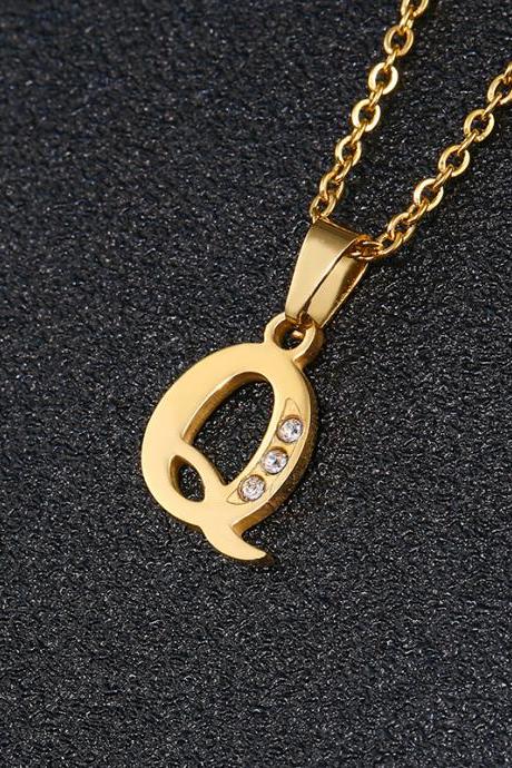 Letter Q Necklace, Lucky English Letter Couple Pendant Pendant Clavicle Chain